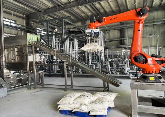 拆垛机械手+自动拆包机+管链提升机生产线