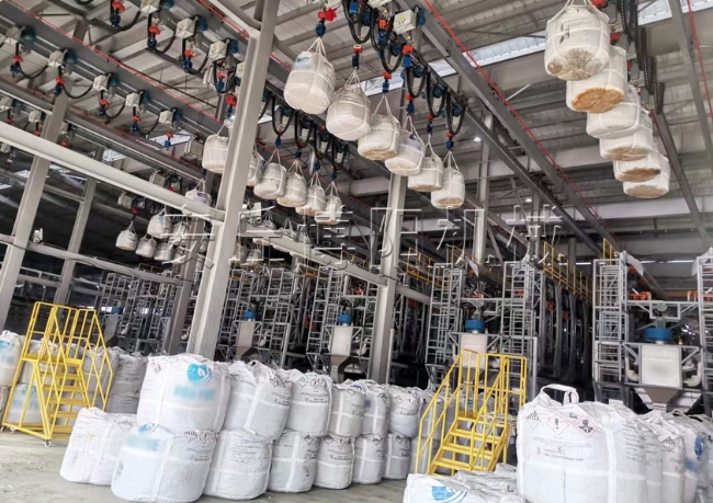 不落地式全自动吨袋拆包机