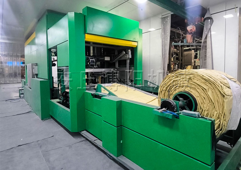 纯碱全自动吨包包装机现场、山东智能吨袋包装系统介绍