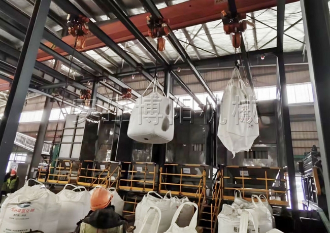 锌粉吨袋拆包机厂家   山东吨包自动破袋机  可配套管链输送机使用