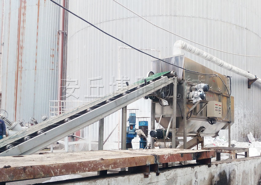 化工行业自动拆包机 自动拆包投料站给行业带来便利